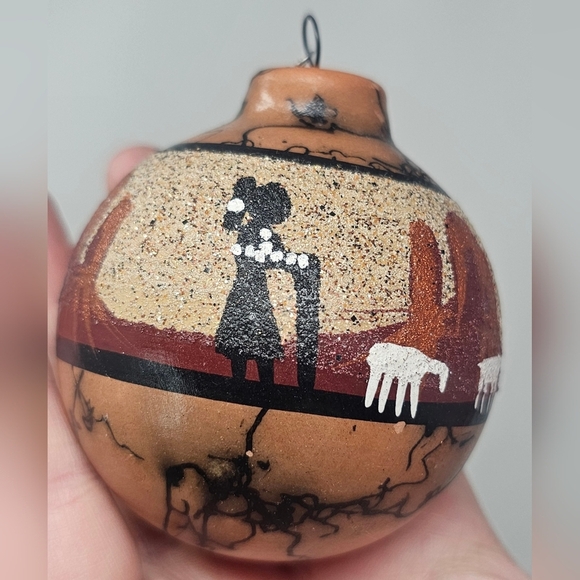 Indian Navajo Art Hand Made Clay Horse Hair Christmas Ornament By Elsie V Signed - Picture 2 of 11